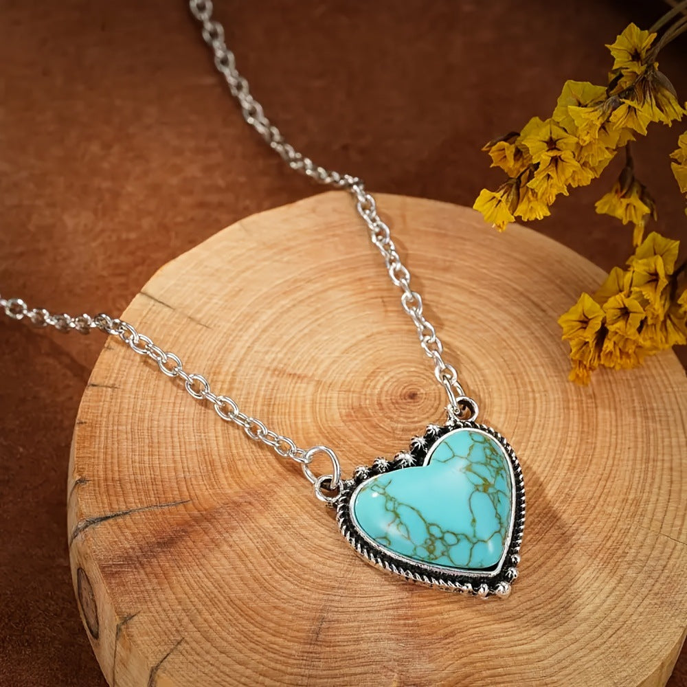 Retro Heart-Shaped Turquoise Pendant Necklace